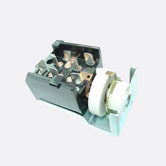 OEM 2421453, 2586601 Standard Motor Products DS165 Headlight Switch